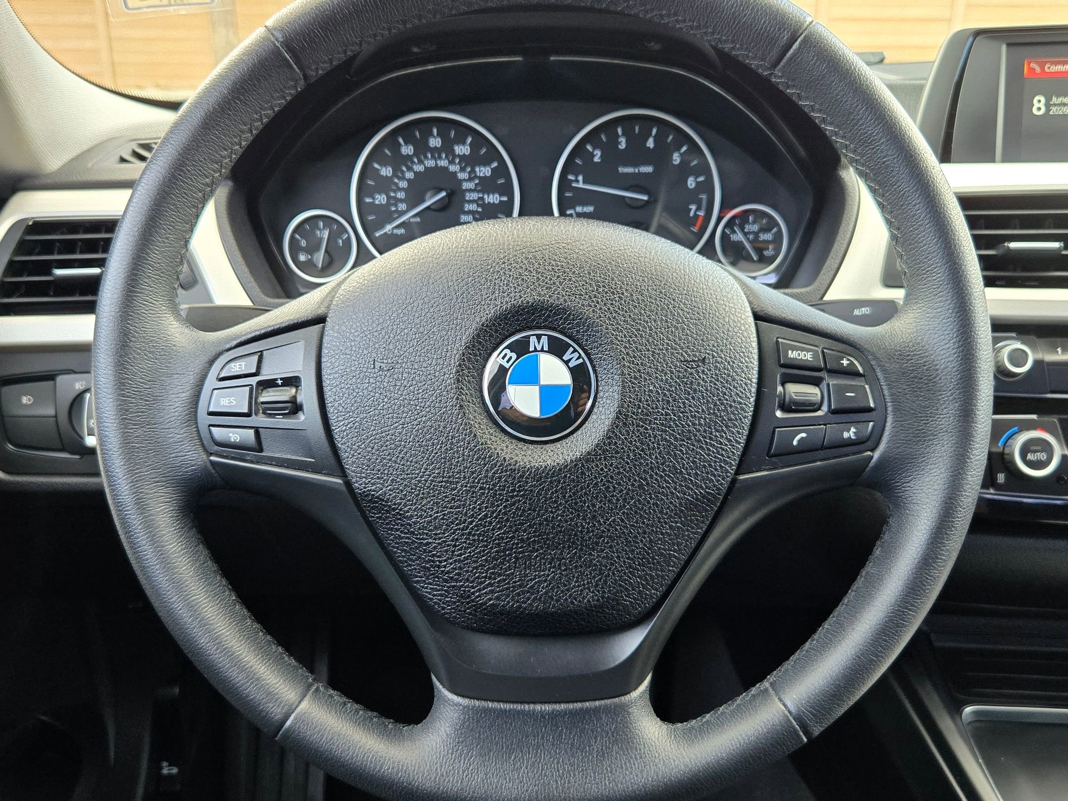 Used 2018 Black BMW 320i image 17