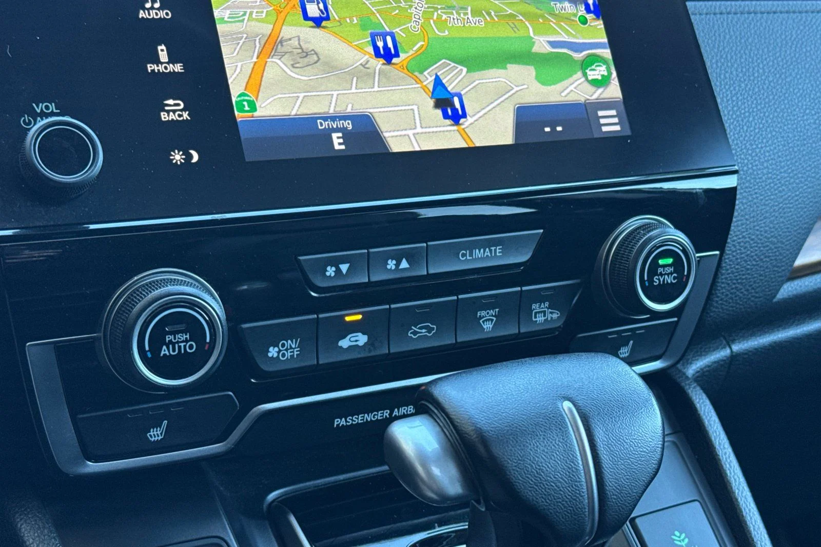 Certified Used 2018 White Honda Touring image 20