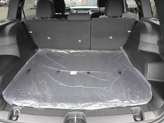 New 2026 Bright White Clear-Coat Exterior Paint Jeep Laredo image 20