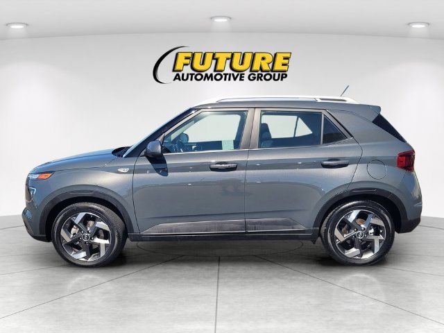 Used 2025 Gray Hyundai SEL image 6