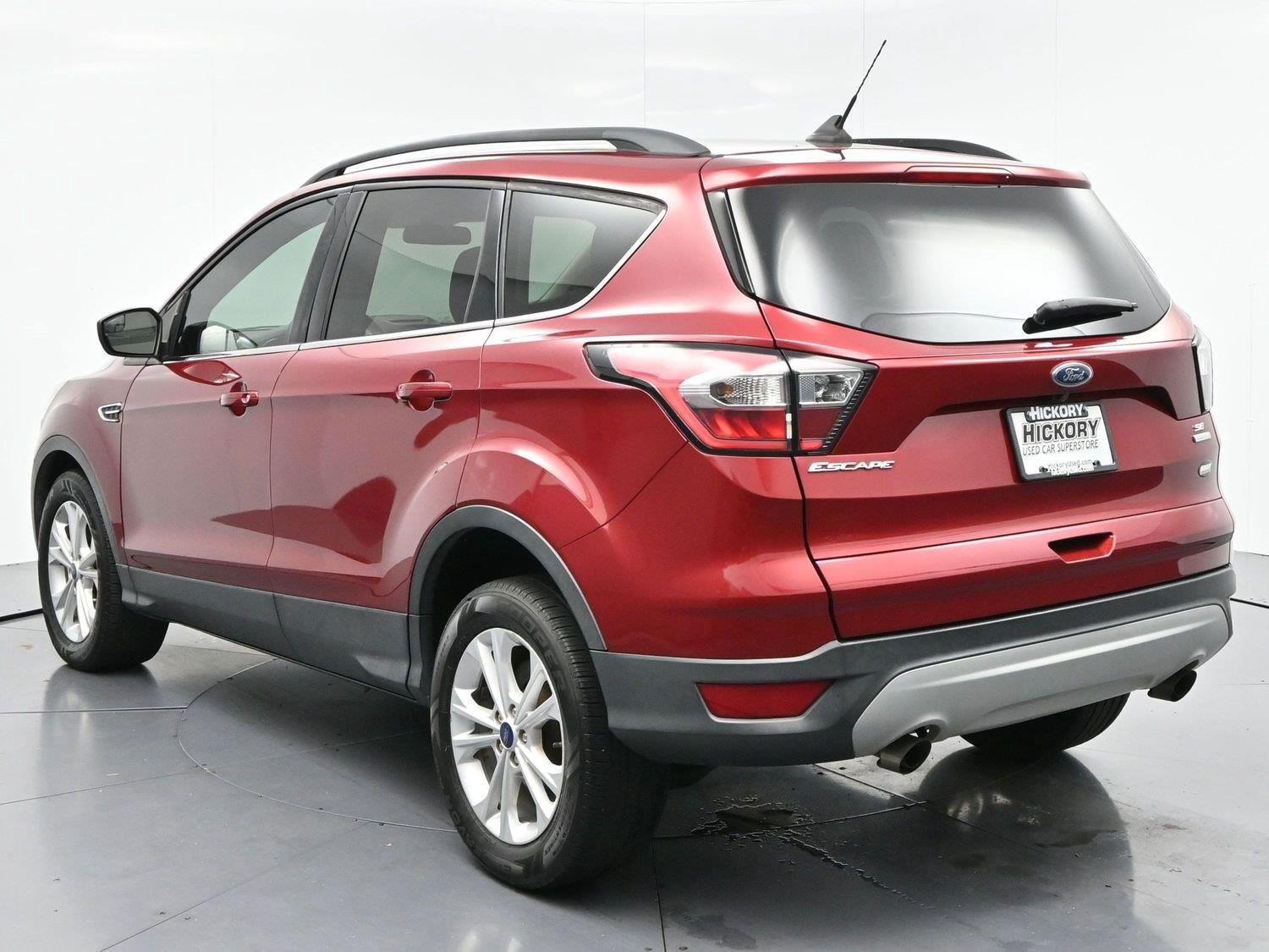 Used 2018 Ruby Red Metallic Tinted Clearcoat Ford SE image 5