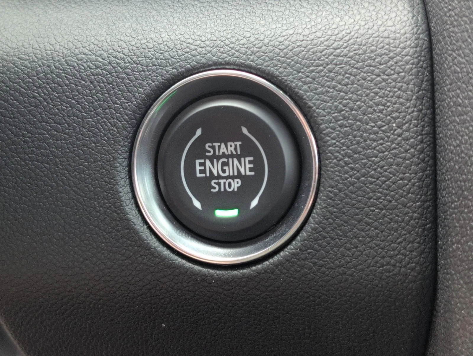 New 2026 Sterling Metallic GMC Elevation image 21