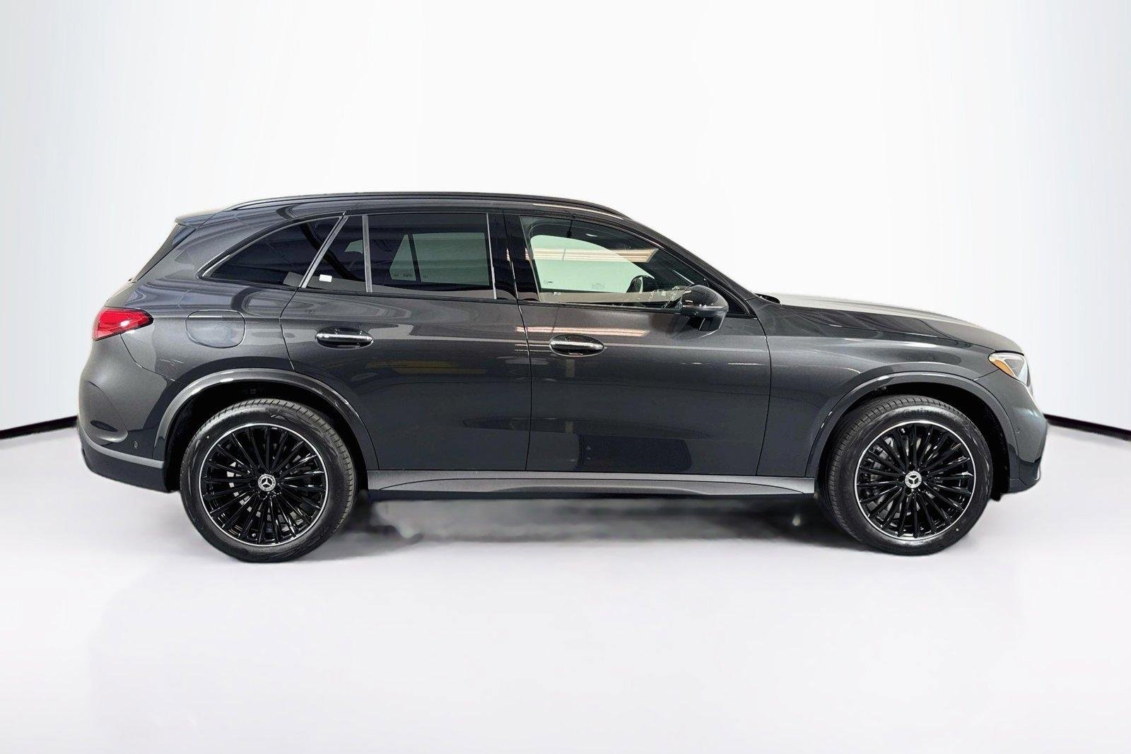 New 2026 Graphite Grey Metallic Mercedes-Benz GLC 300 image 4