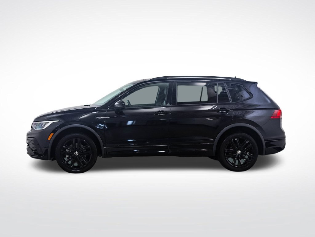 Used 2022 Volkswagen Tiguan SE R-LINE BLACK with VIN 3VV8B7AX6NM014640 for sale in Minneapolis, Minnesota