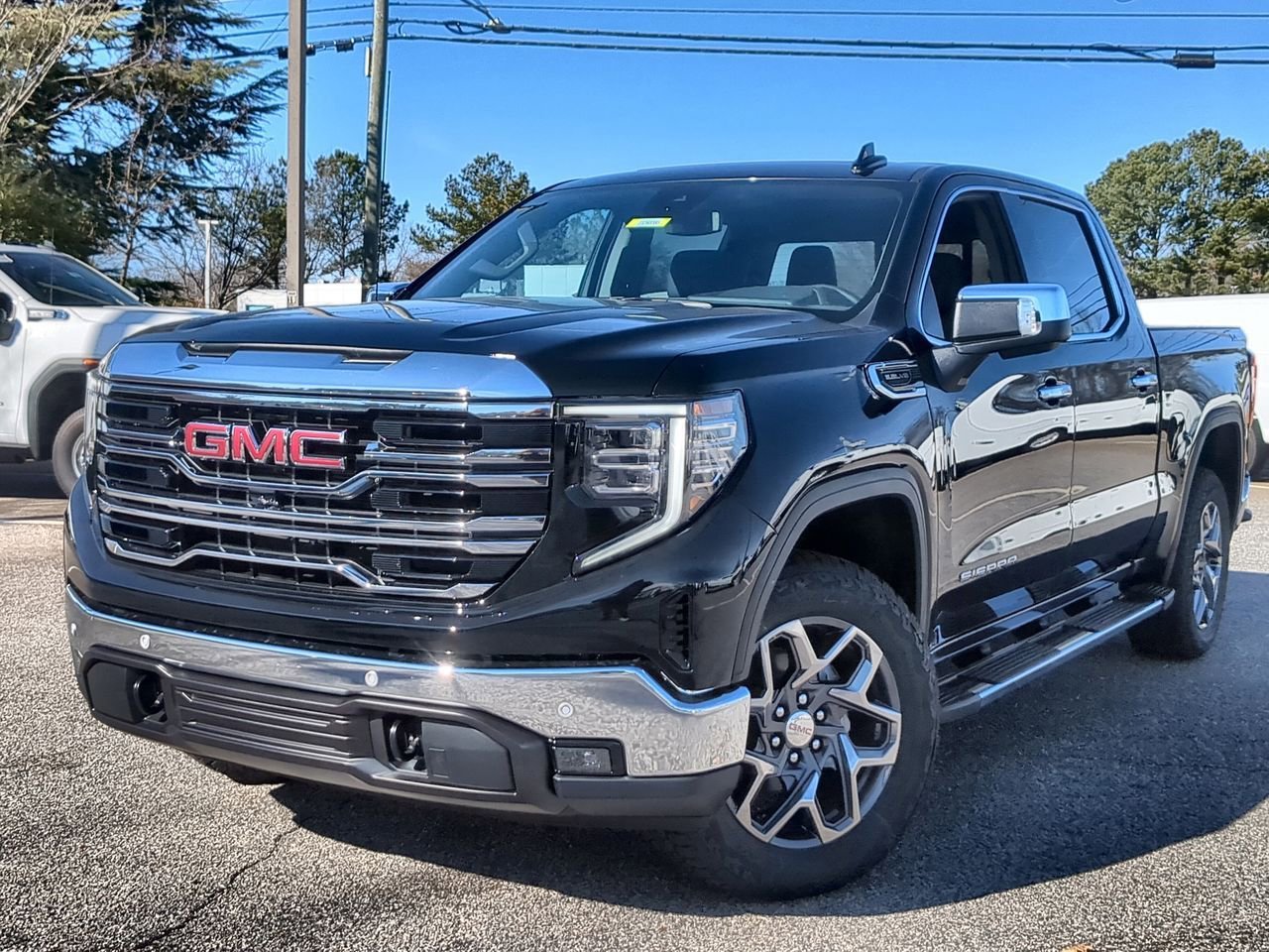 2026 GMC Sierra 4WD Crew Cab Short Box SLT's photo