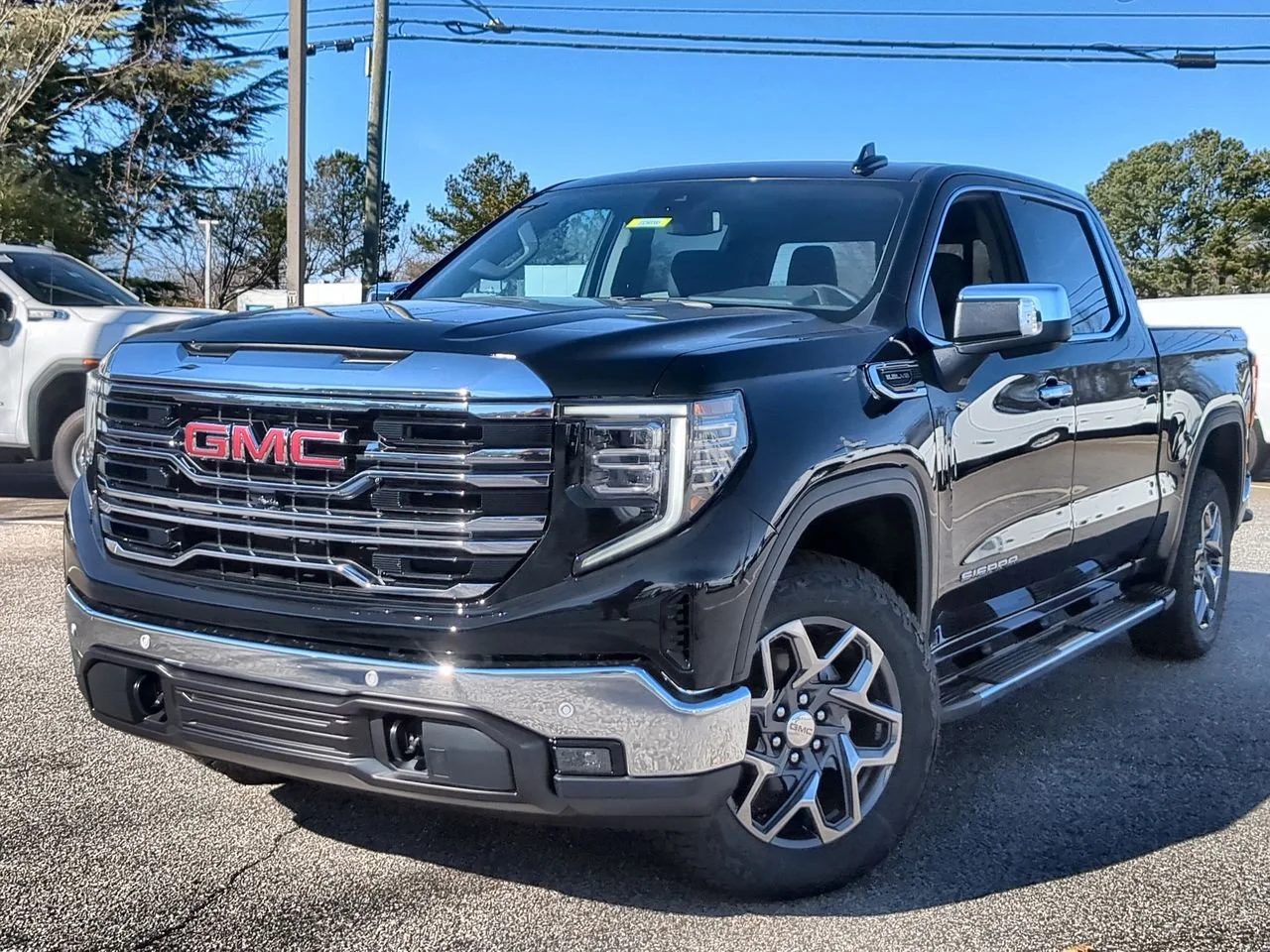 2026 GMC Sierra 4WD Crew Cab Short Box SLT's photo