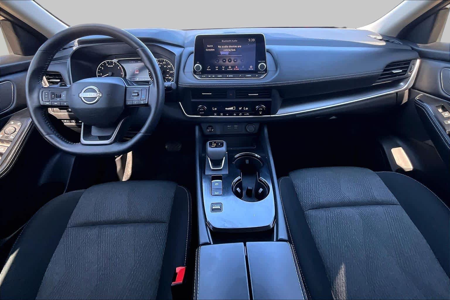 Used 2025 Super Black Nissan SV image 16