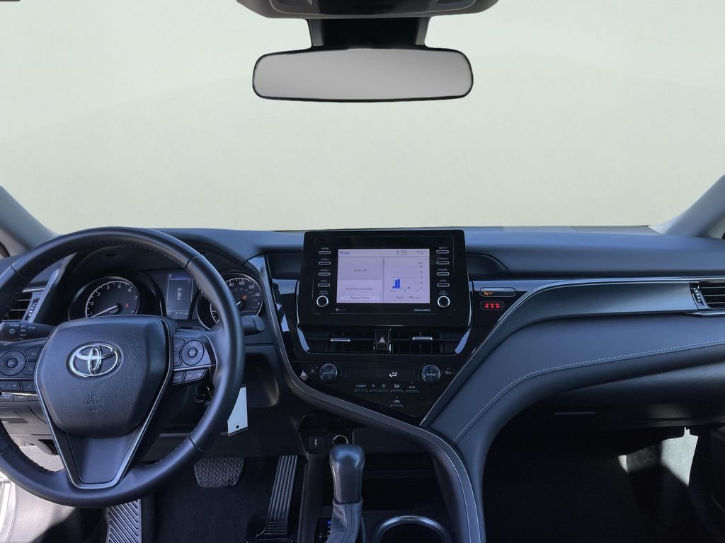 2024 Toyota Camry SE - Photo 18