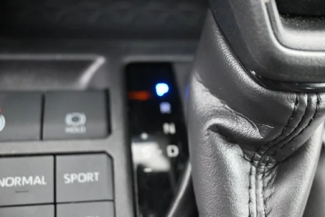 Used 2025 White Toyota XLE image 28