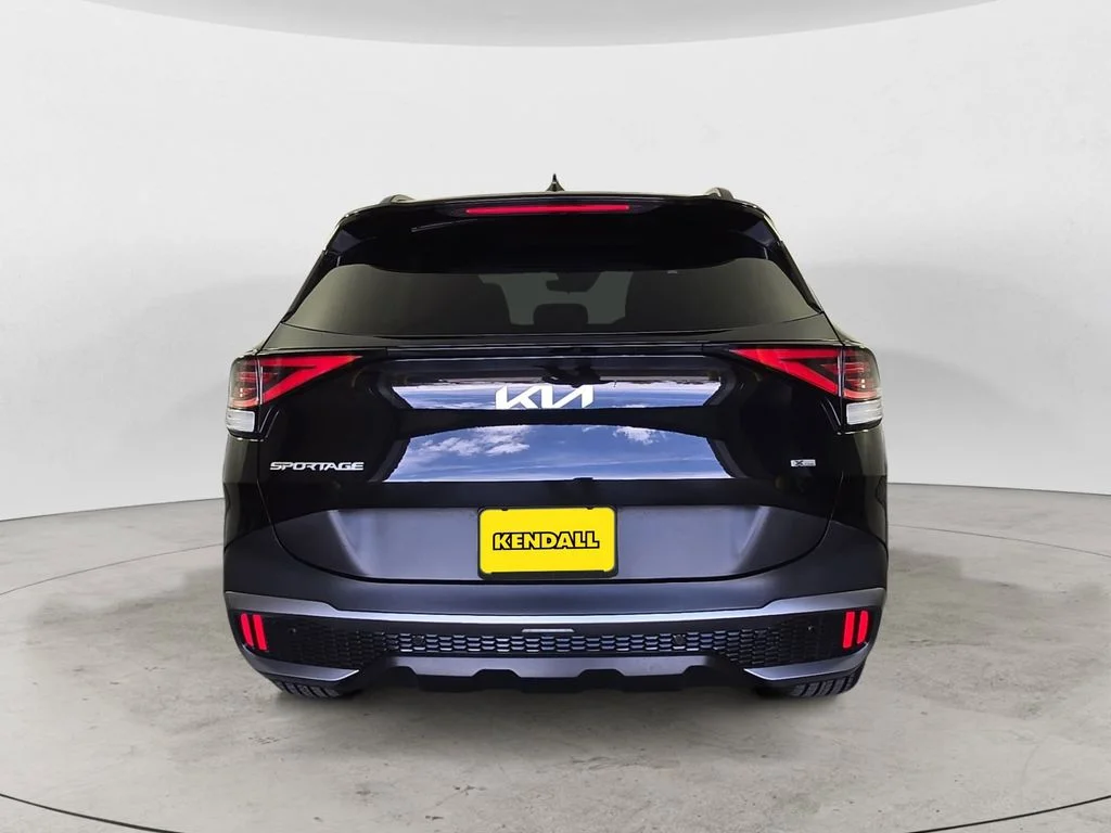 Used 2024 Black Kia X-Line Prestige image 4