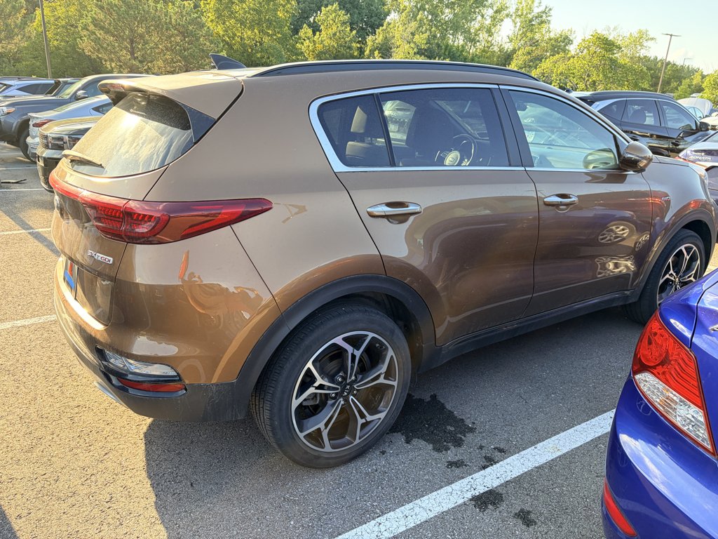 Used 2021 Burnished Copper Kia SX Turbo image 4