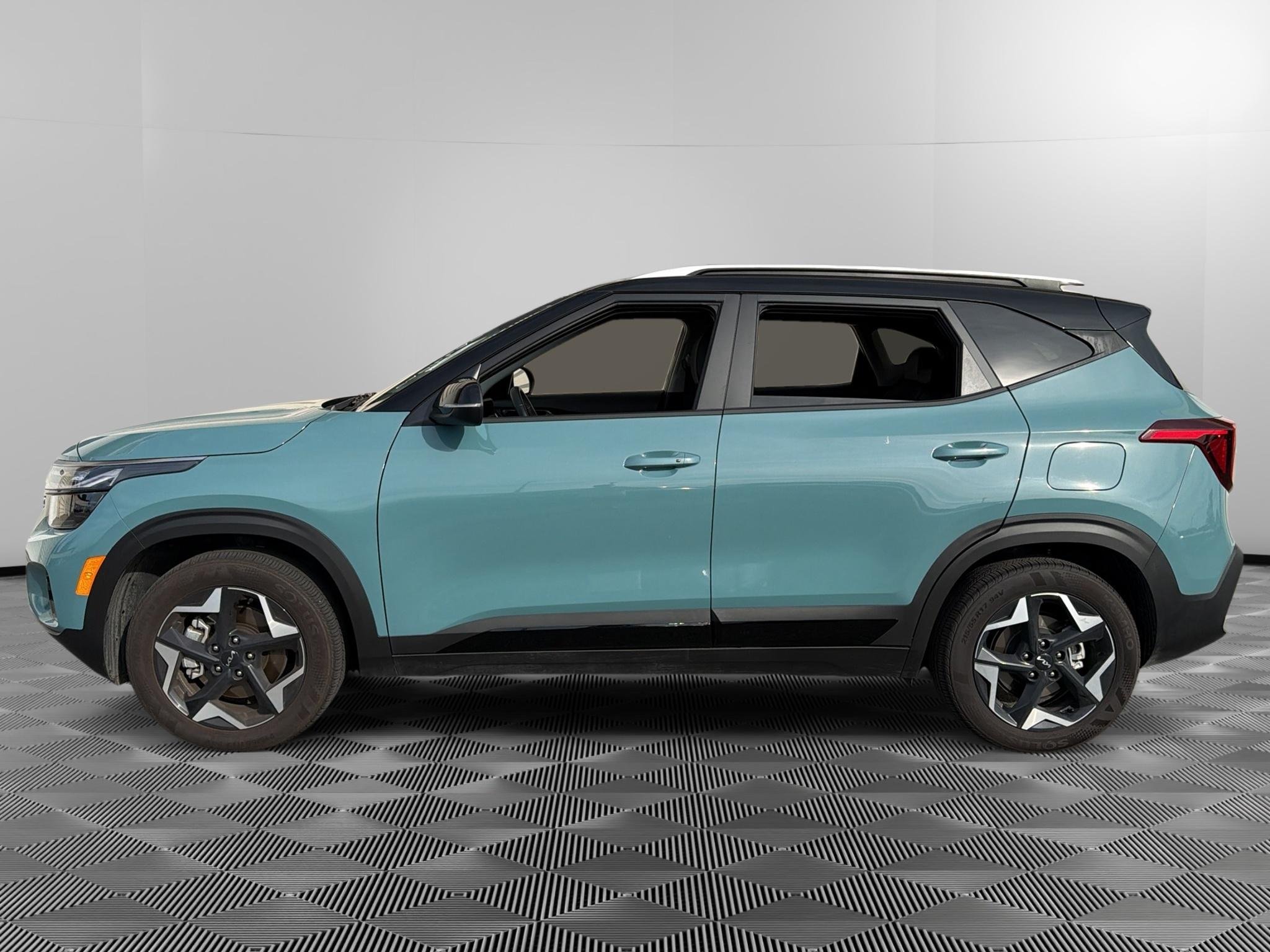 2026 Kia Seltos S - Photo 8