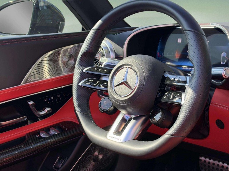 Used 2022  Mercedes-Benz AMG® SL 63 image 18