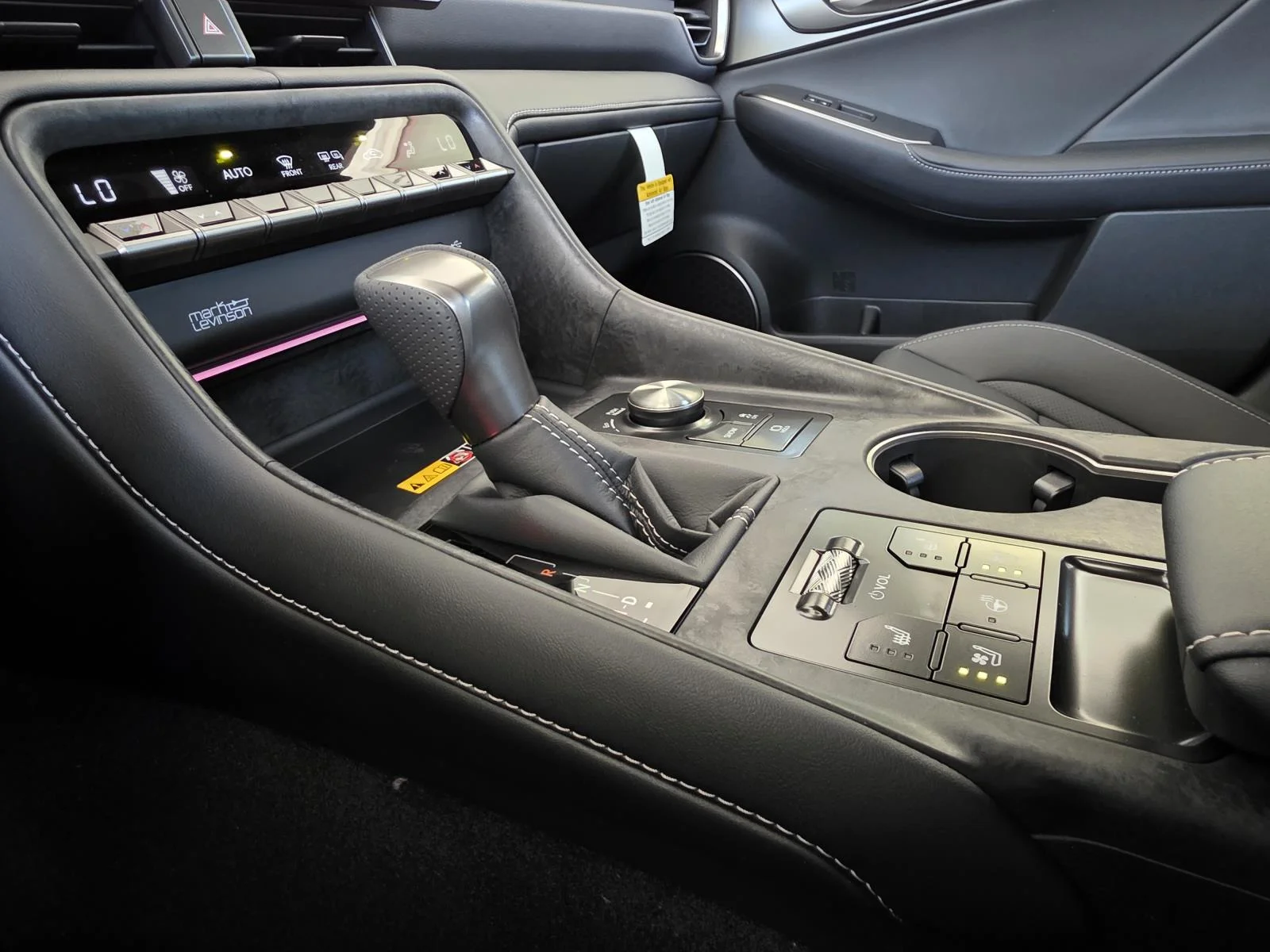 2026 Lexus IS 350 F SPORT - Photo 23