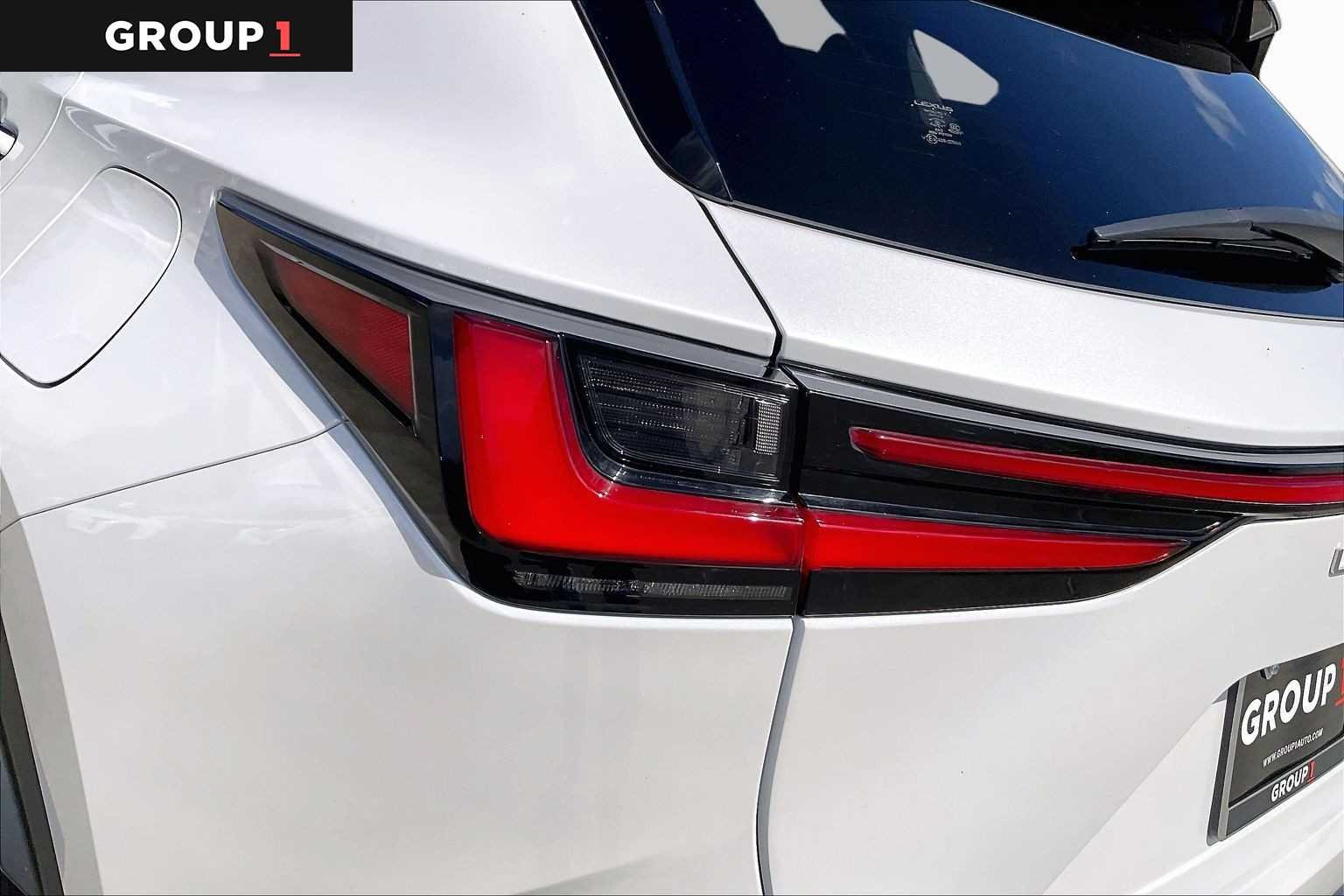 Used 2025 Eminent White Pearl Lexus  image 26