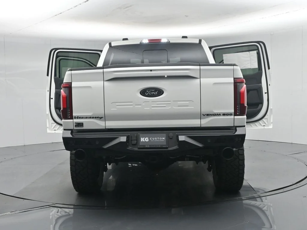 New 2026 Star White Metallic Tri-Coat Ford Lariat image 37