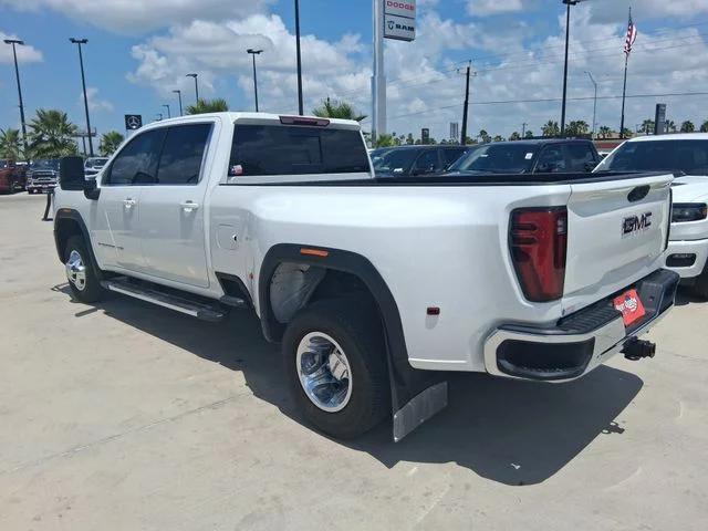 Used 2025 White GMC SLE image 5