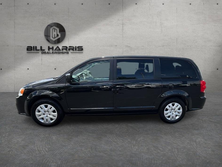 Used 2018 Black Dodge SE image 8