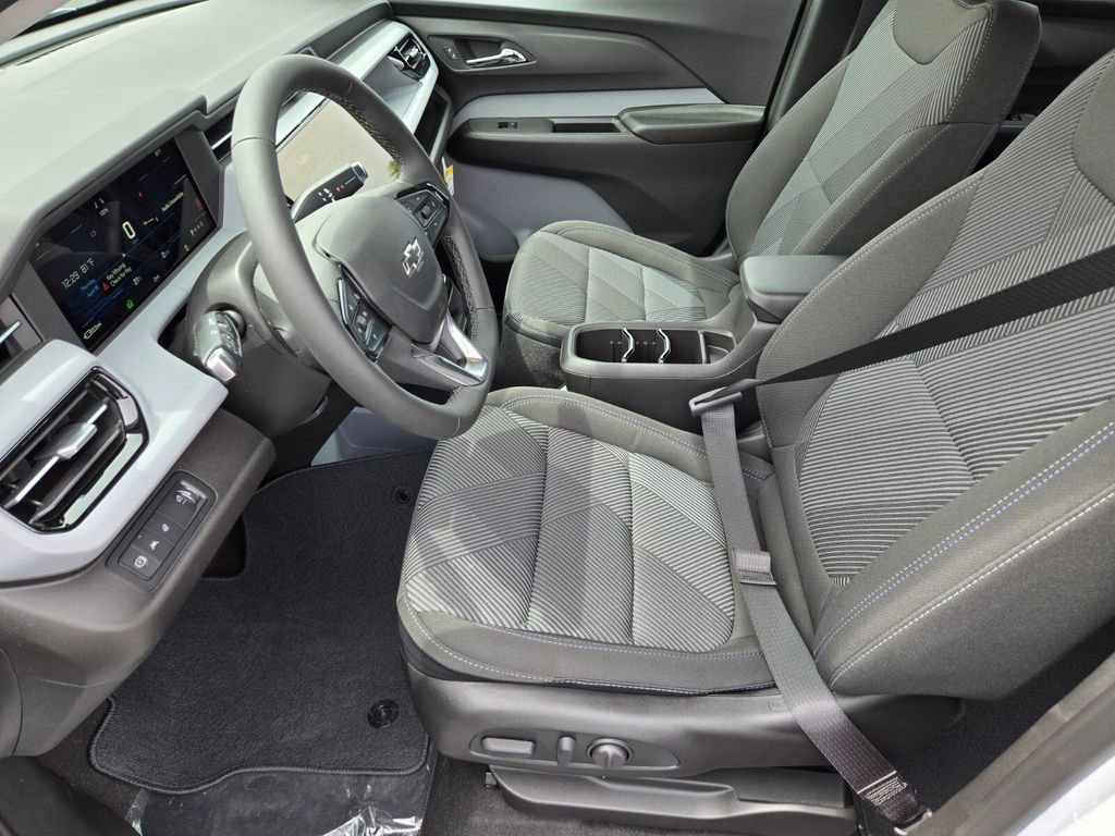 2027 Chevrolet Bolt LT - Photo 6