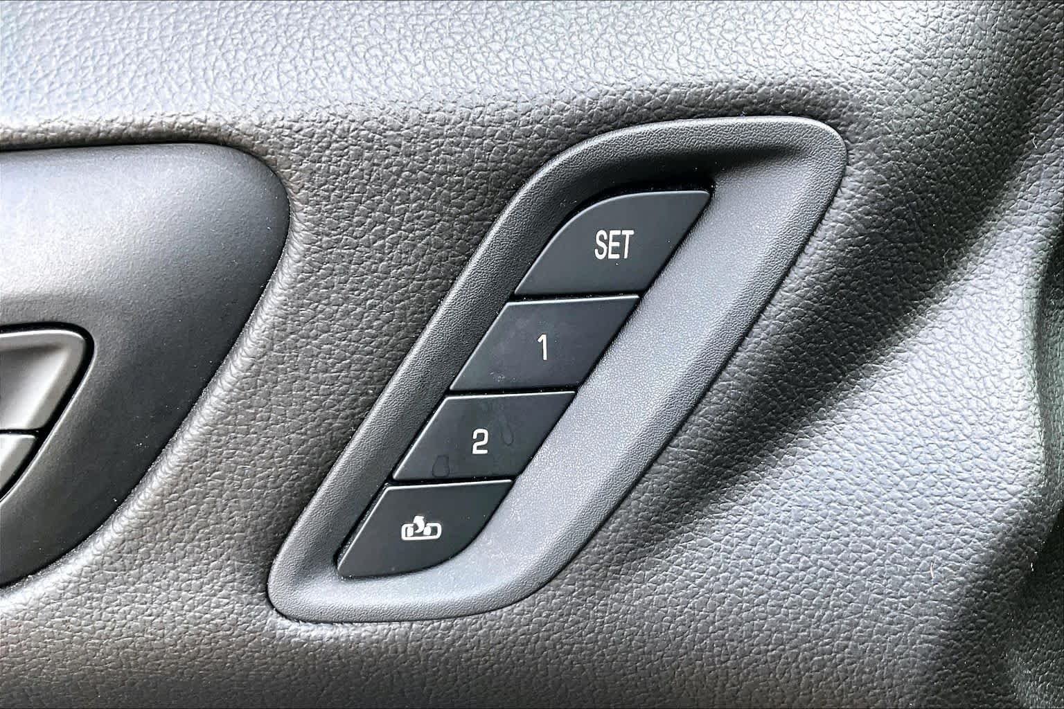 Used 2020 Red Mahogany Metallic GMC Denali image 31
