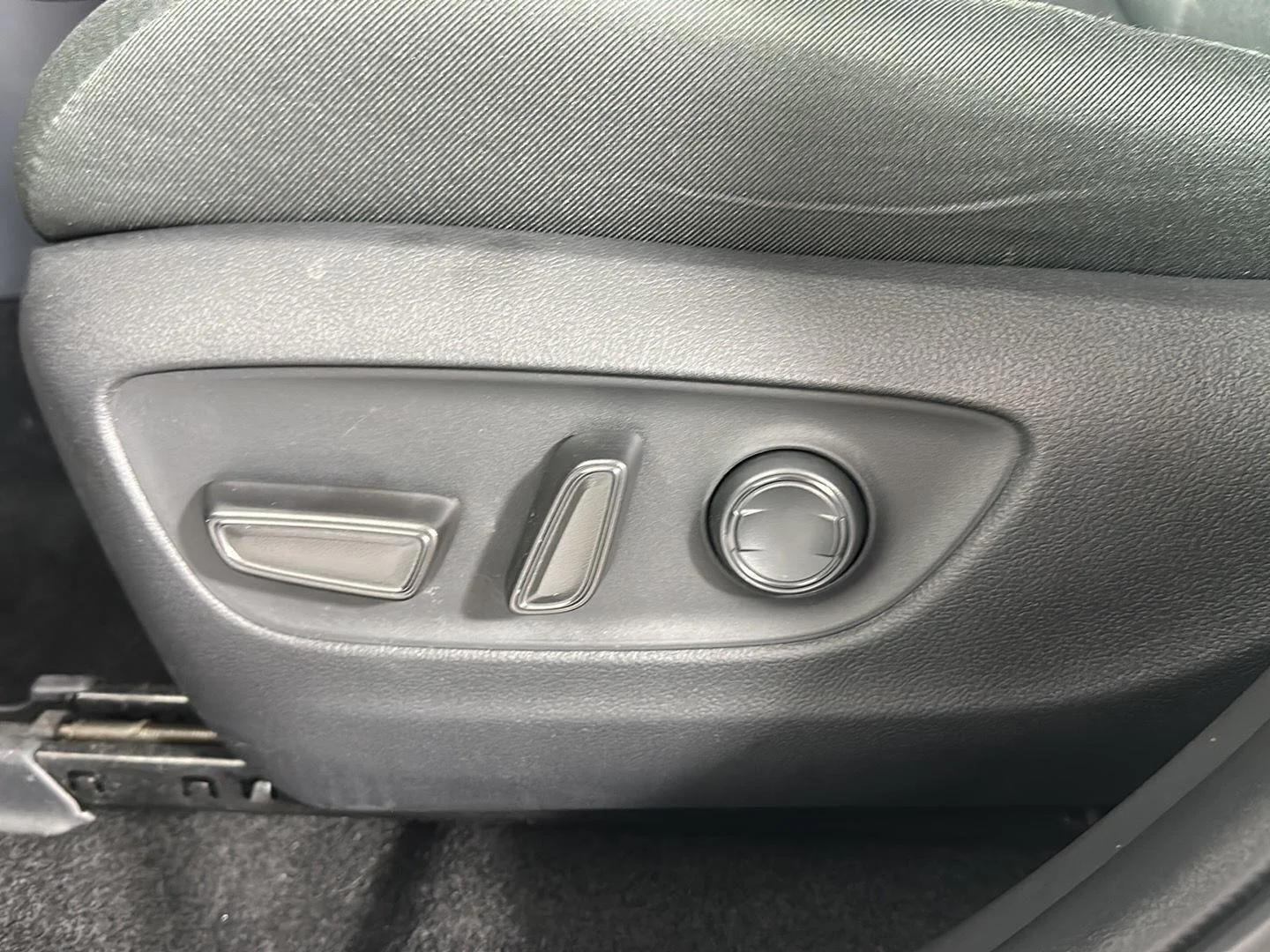 Used 2024 Ice Cap Toyota XLE image 8