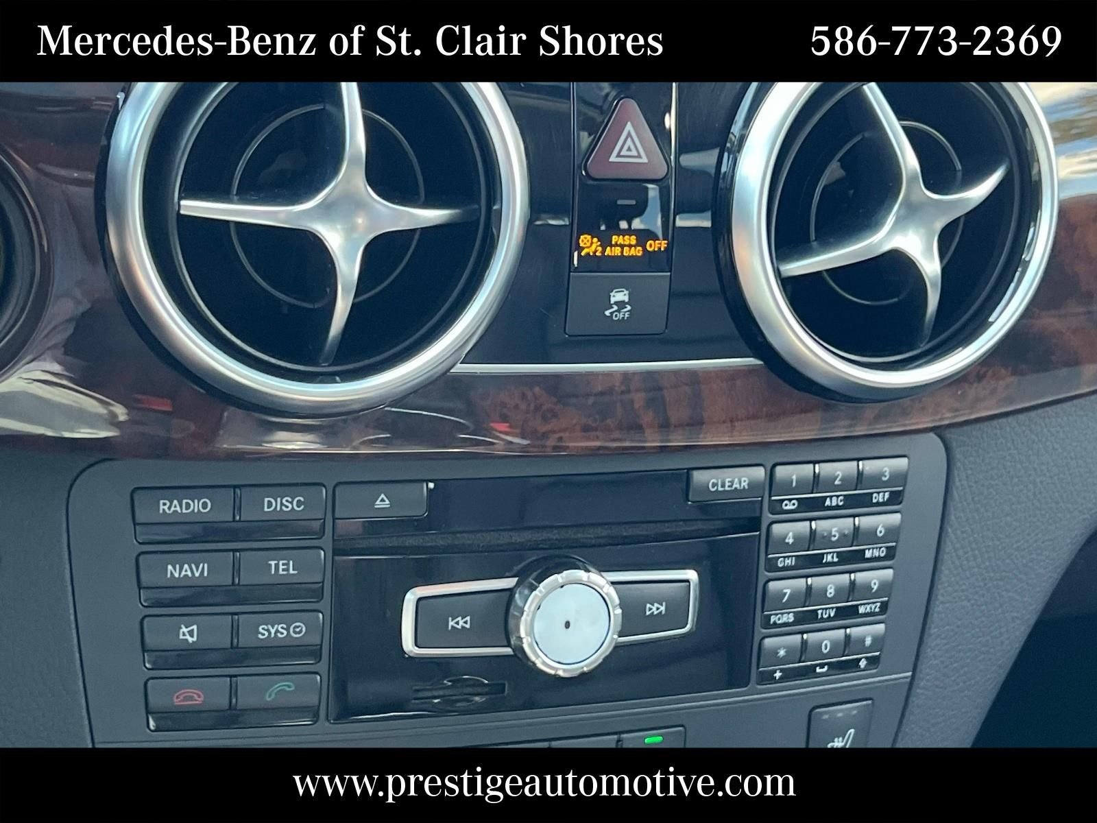 Used 2015 Gray Mercedes-Benz GLK 350 image 27