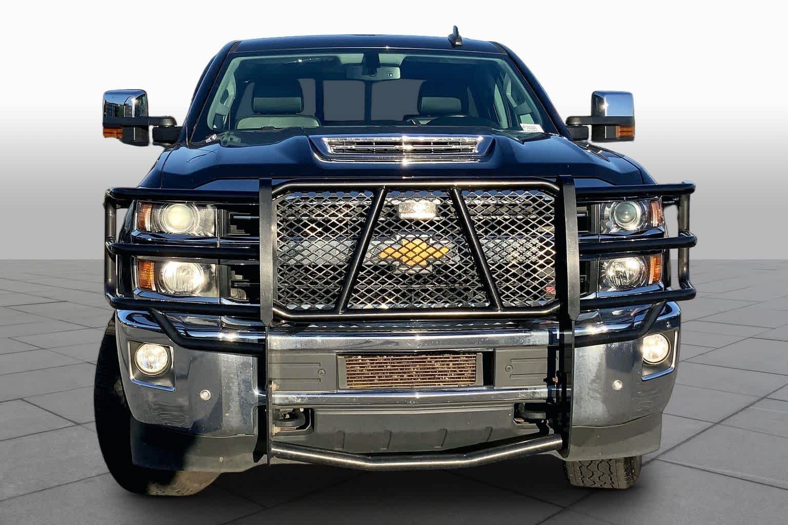 Used 2019 Graphite Metallic Chevrolet LTZ image 4