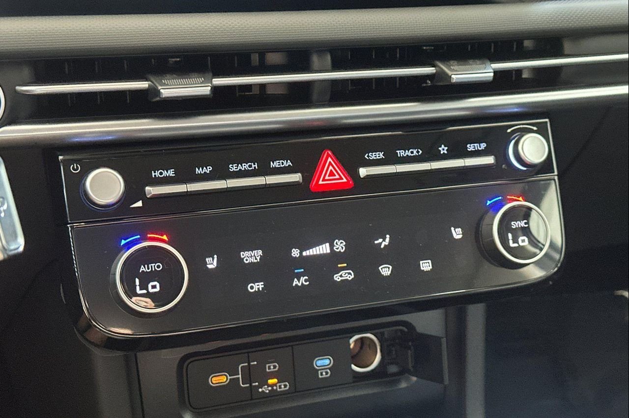 New 2026 White Hyundai SEL AWD image 19