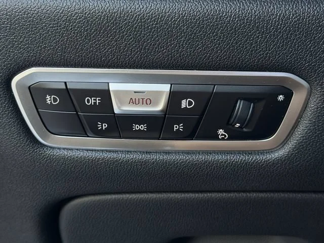 Used 2022 Black BMW M50i image 22