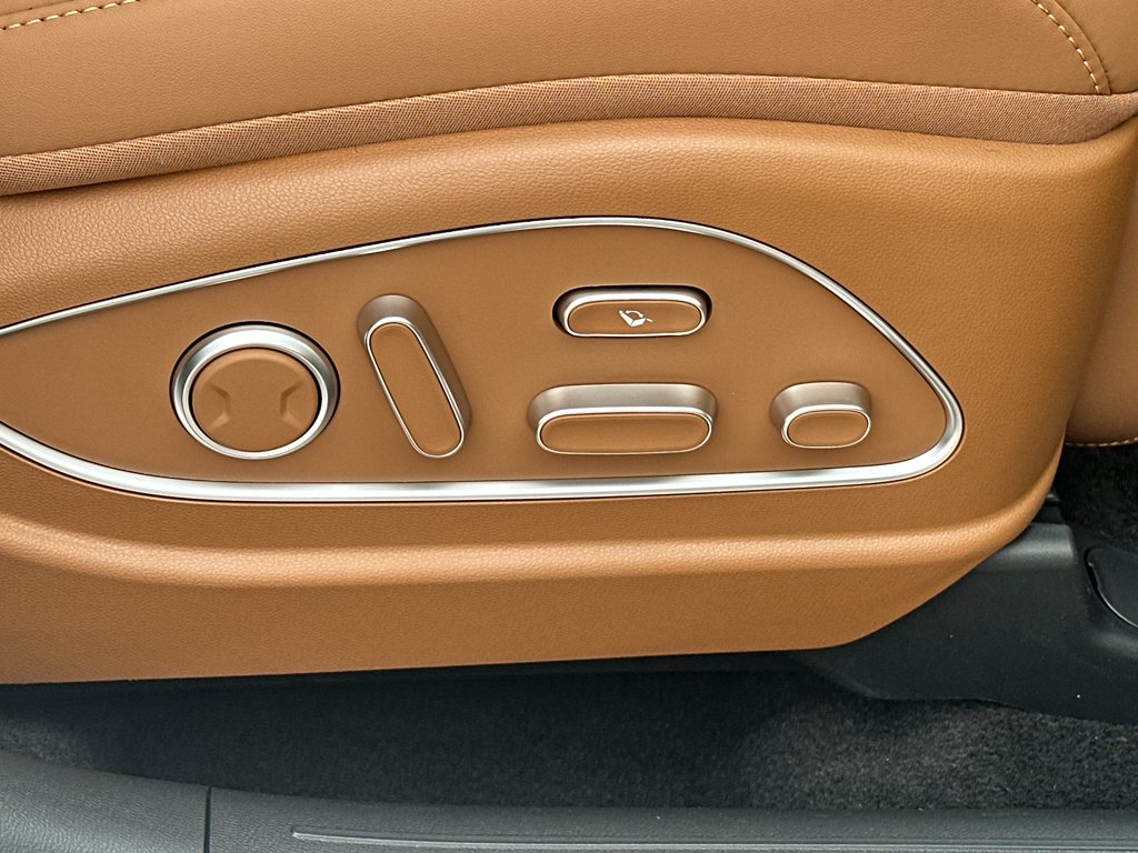 New 2026 Creamy White Pearl Hyundai Calligraphy image 33