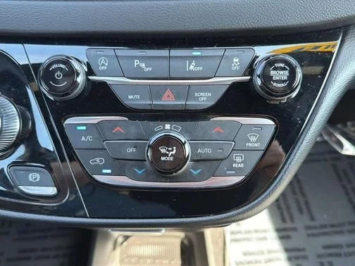 Used 2025 Black Chrysler Select image 17