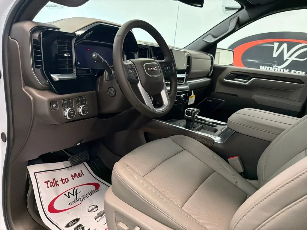 New 2026 Glacier White Tricoat GMC SLT image 12