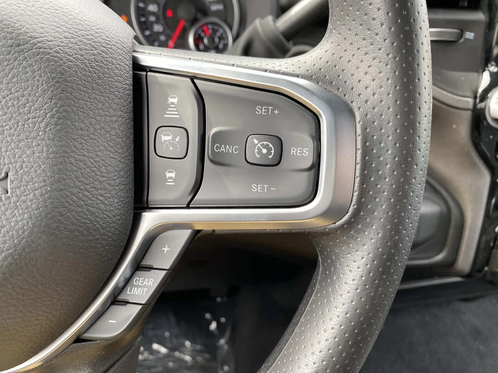 New 2026 Bright White Clear-Coat Exterior Paint RAM Tradesman image 14