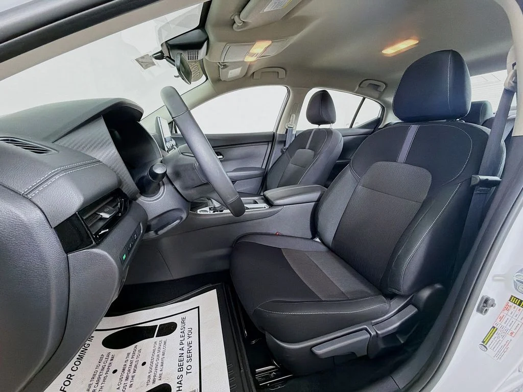 Used 2025 Aspen White Tricoat Nissan SV image 20