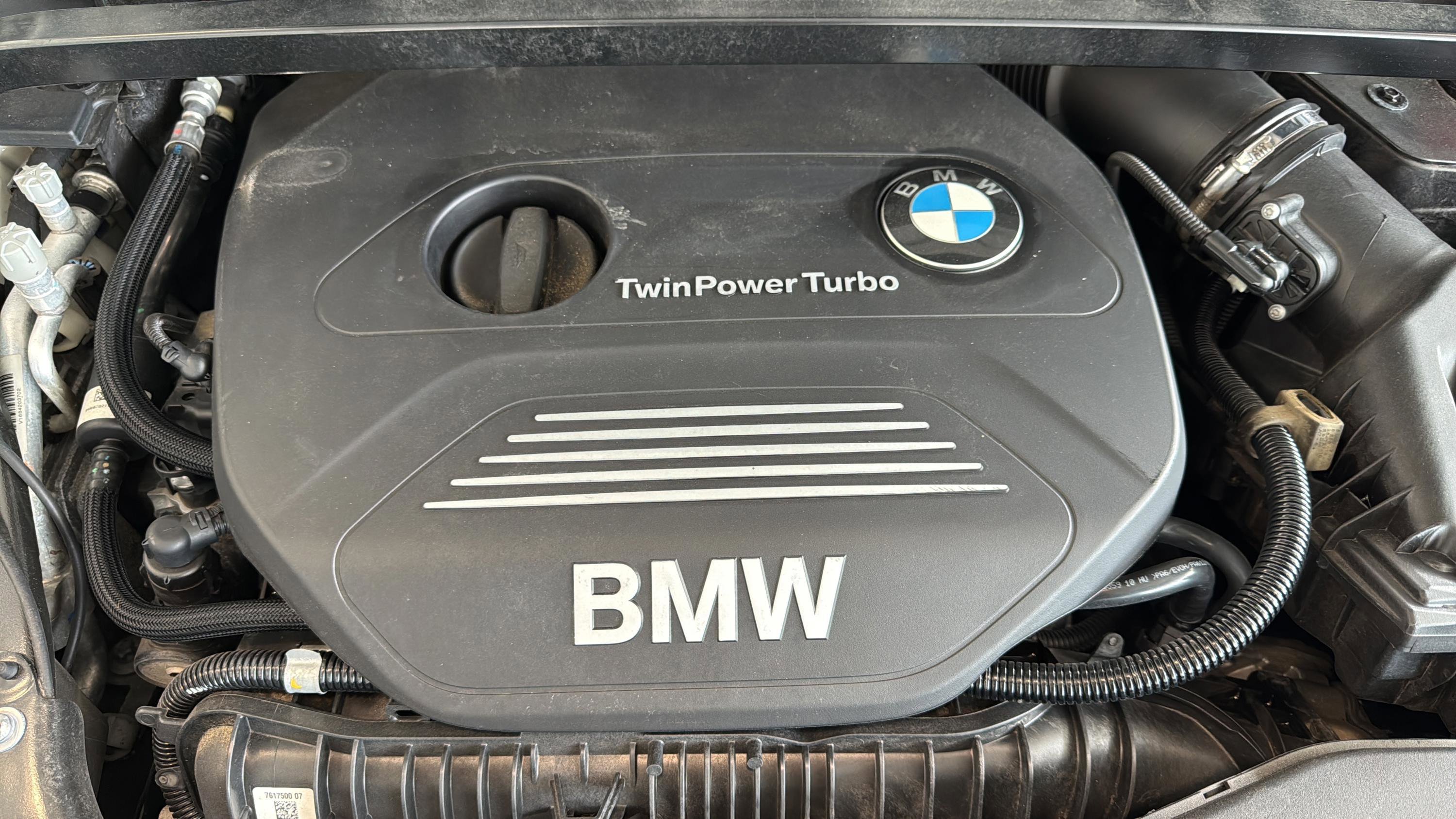 Used 2018 Alpine White BMW sDrive28i image 10