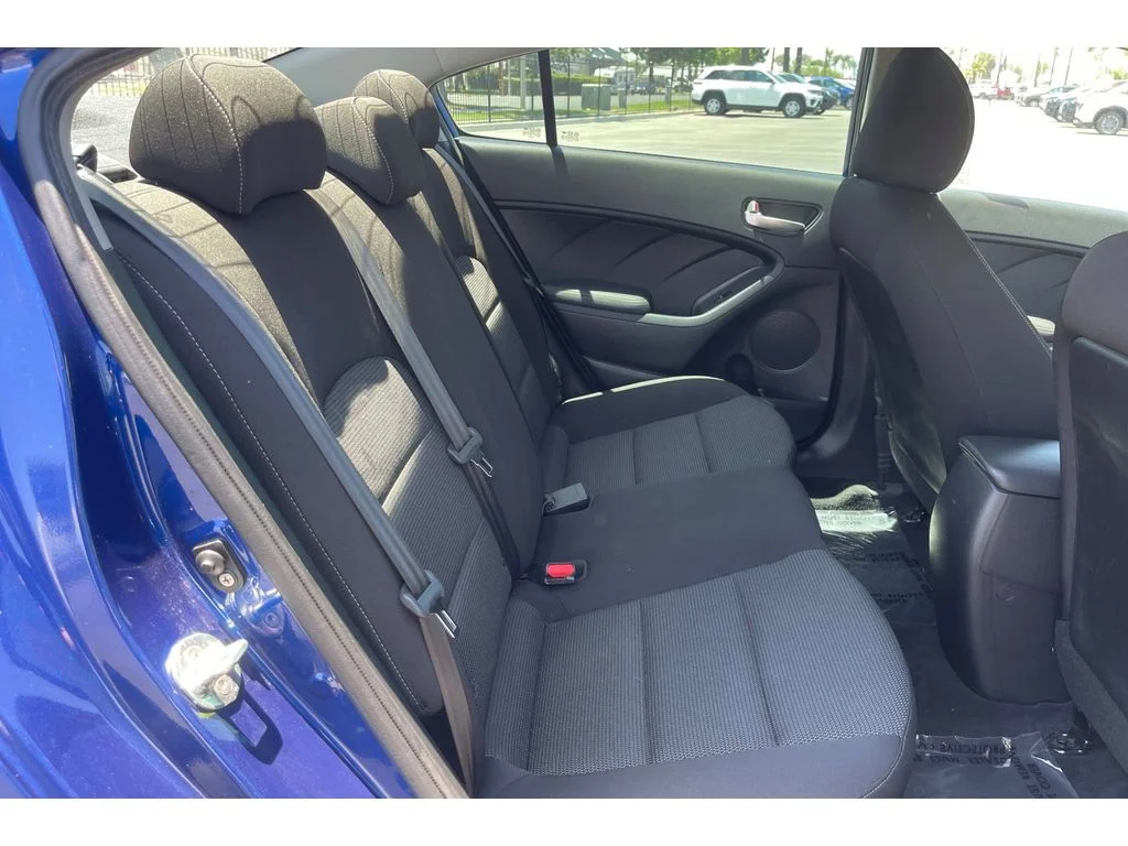 Used 2017 Deep Sea Blue Kia LX image 18