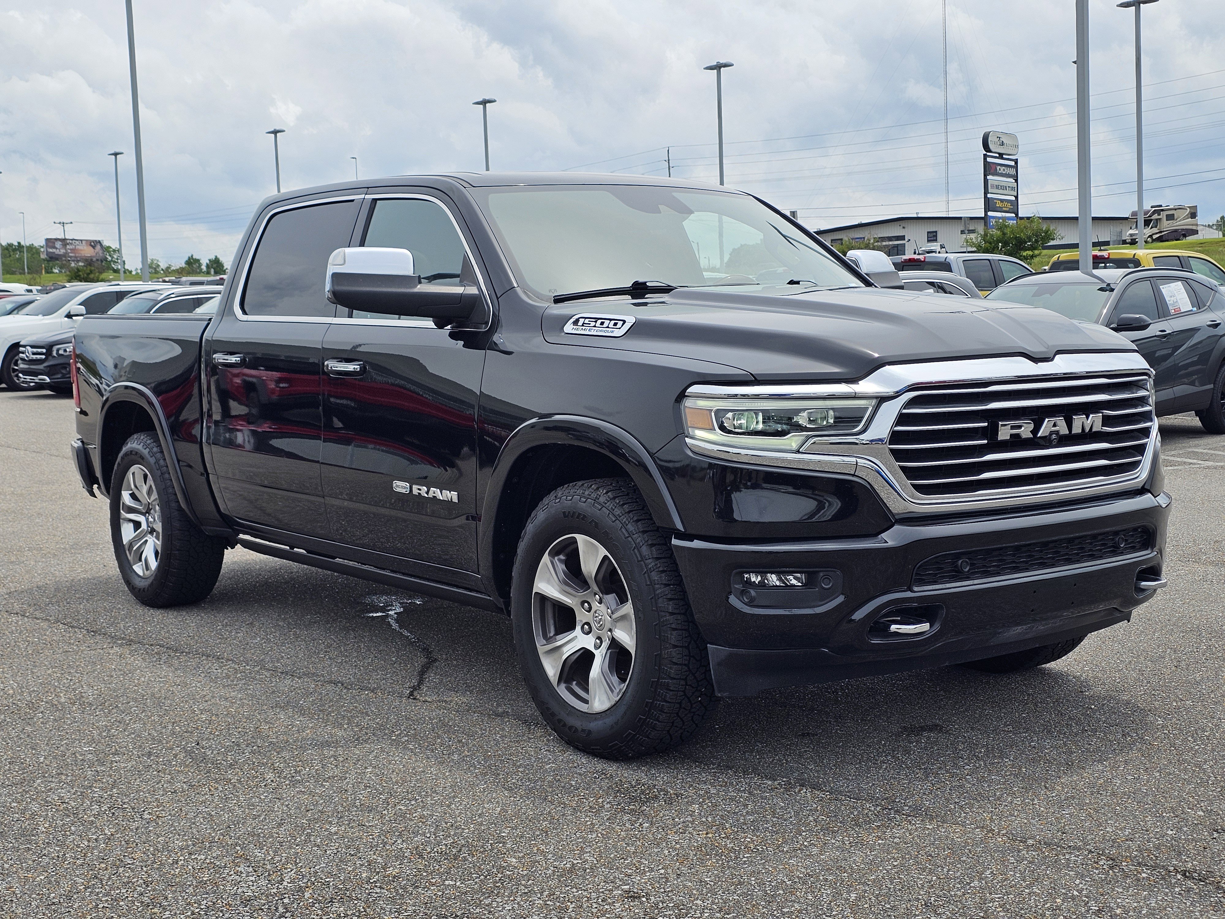 Used 2022 Diamond Black Crystal Pearlcoat Ram Longhorn image 5