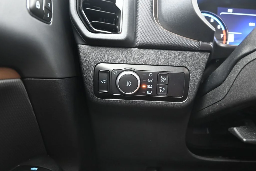 Used 2023 Oxford White Ford Outer Banks image 24