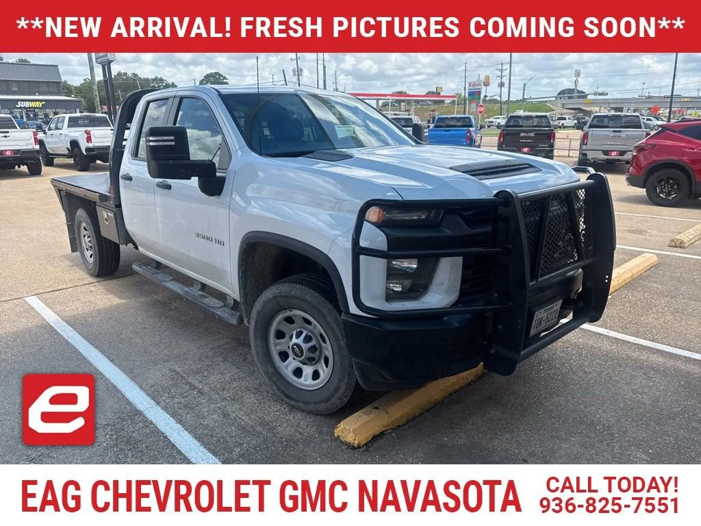 2023 Chevrolet Silverado HD's photo