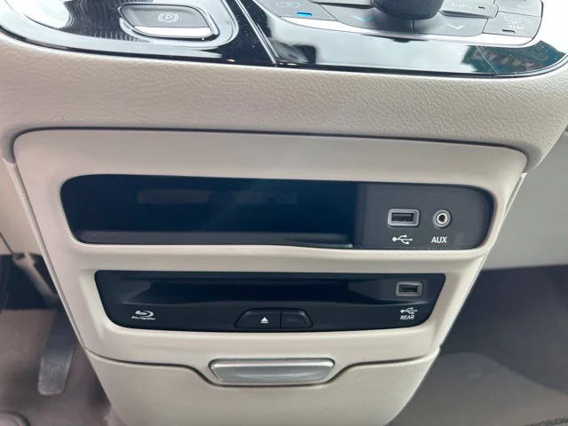 Used 2018 Blue Chrysler Touring L Plus image 23