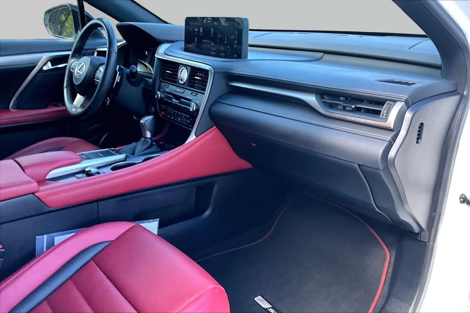 Certified Used 2022 Ultra White Lexus F SPORT Handling image 19