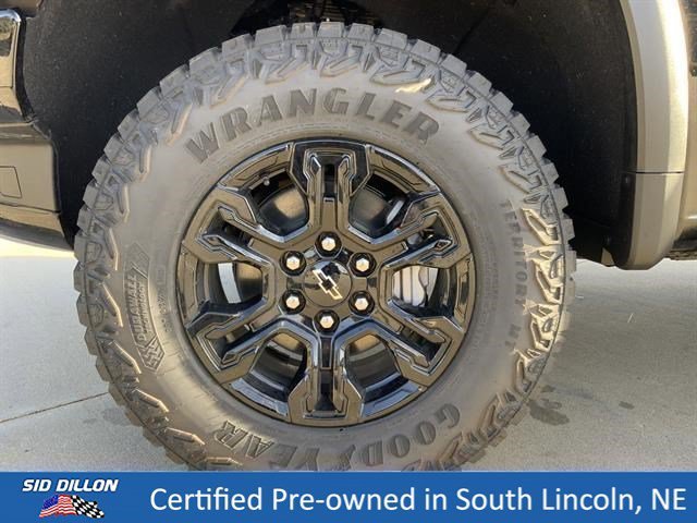 2025 Chevrolet Silverado 1500 ZR2 - Photo 11
