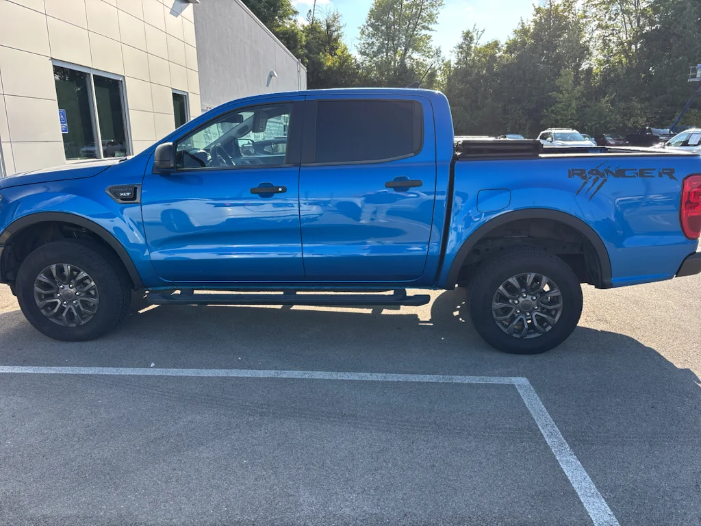 Used 2021 Velocity Blue Metallic Ford XLT image 7