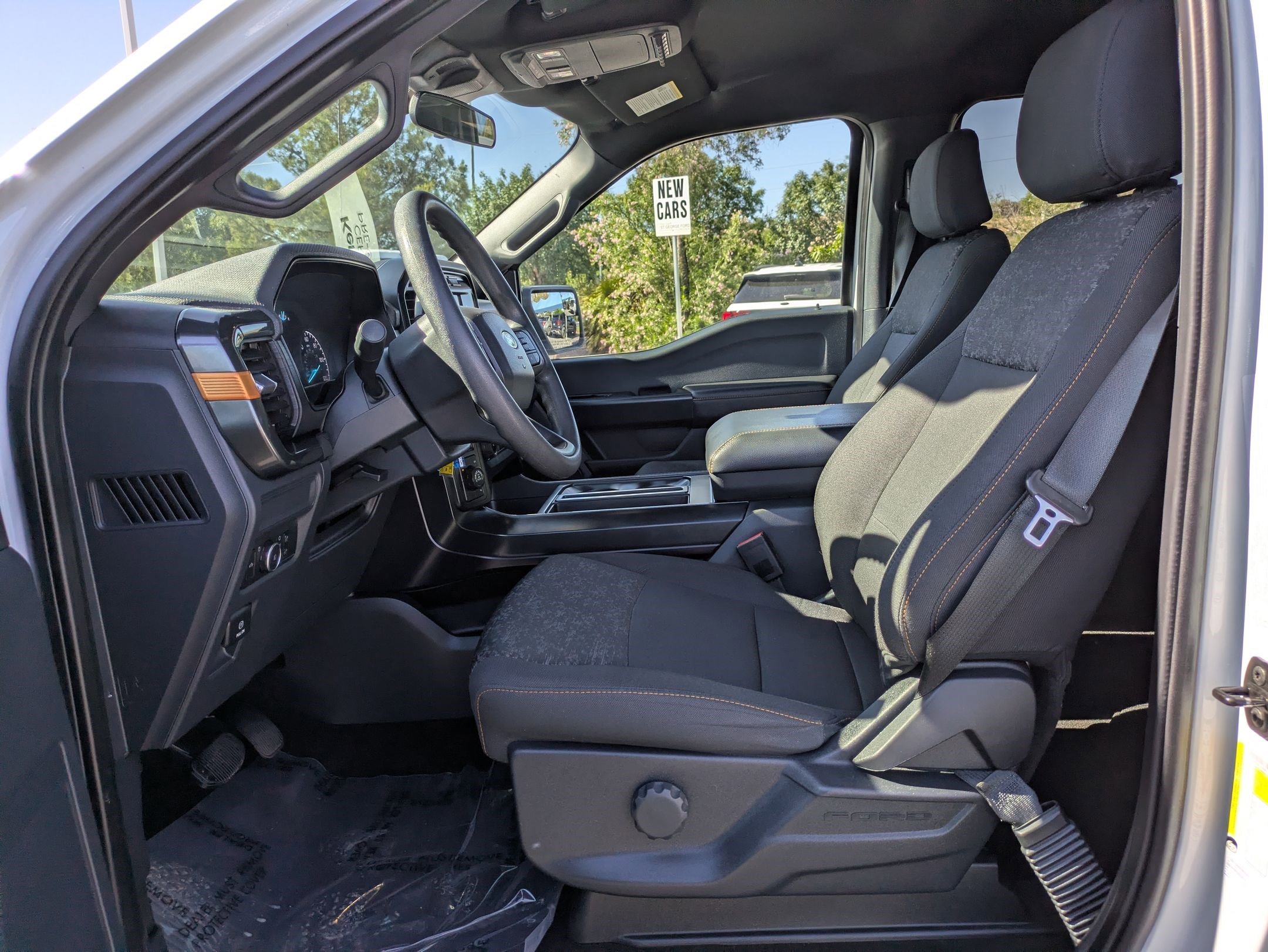 2022 Ford F-150 Tremor - Photo 14