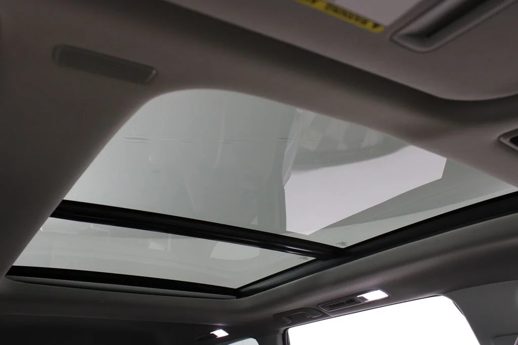Used 2024 Pearl Toyota Platinum image 23
