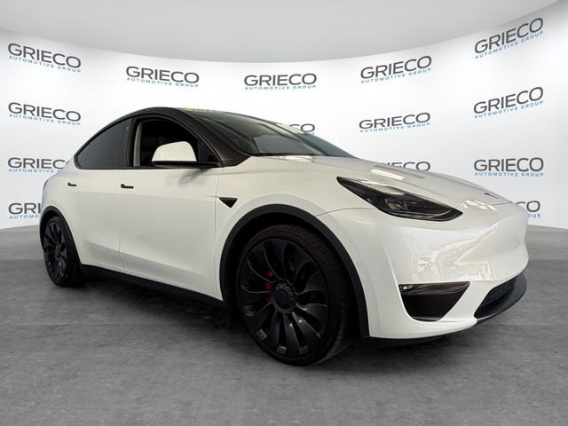 2022 Tesla Model Y Performance Dual Motor All-Wheel Drive's photo