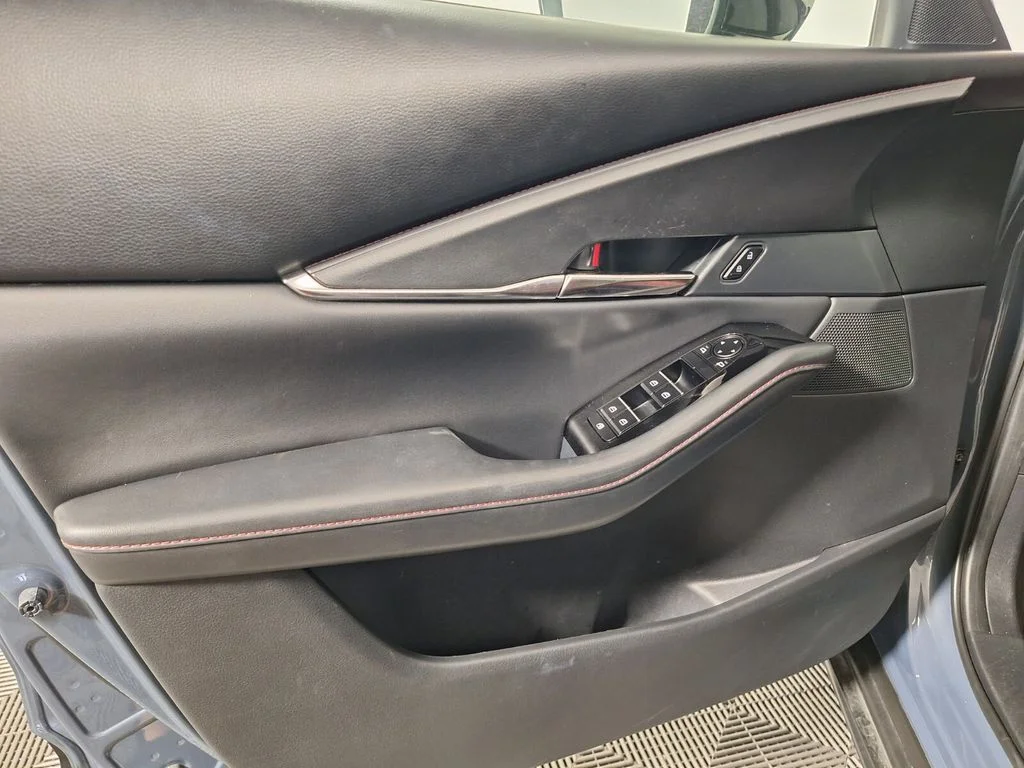 Used 2025 Gray Metallic Mazda 2.5 S Carbon Edition image 30