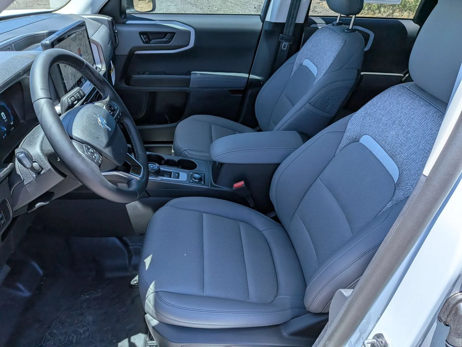 New 2026 Oxford White Ford Badlands® image 11