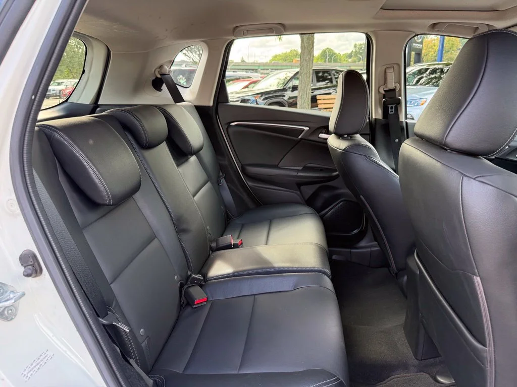 Used 2017 White Orchid Pearl Honda EX-L image 27