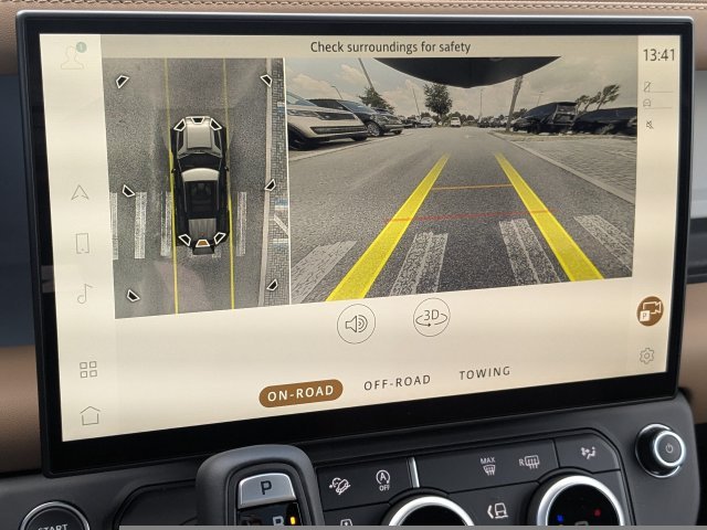 New 2026 Fuji White Land Rover X-Dynamic SE image 26